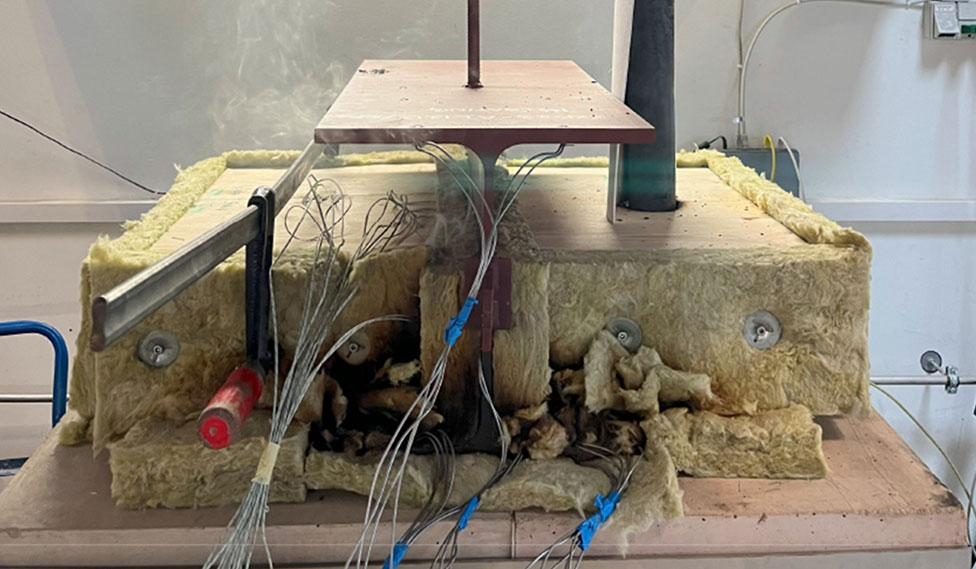 Fire tests expose vulnerabilities in hybrid steel-timber floor connections